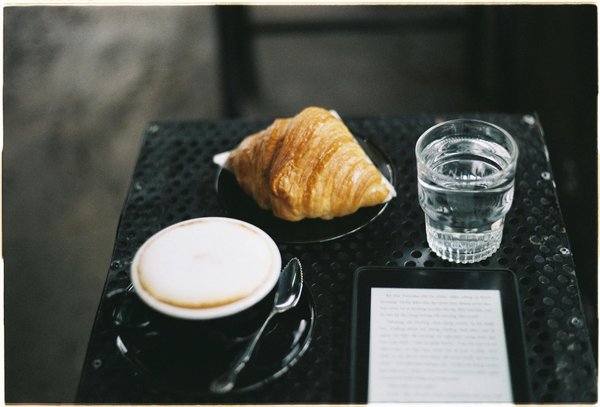 Les ceintures sans boucle femme : un style simple et chic